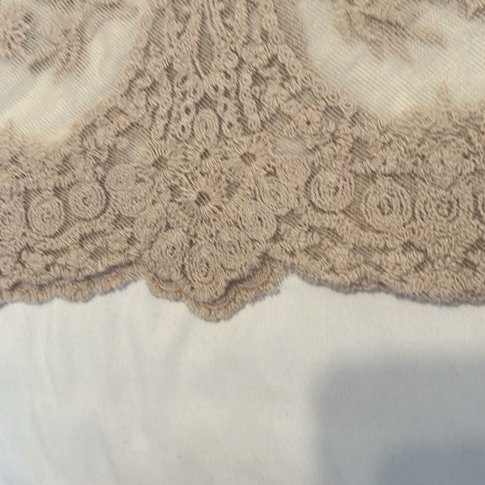 NWT Rebellion szS “oatmeal” color long lace embroidered vest cover up kimono - Picture 15 of 15
